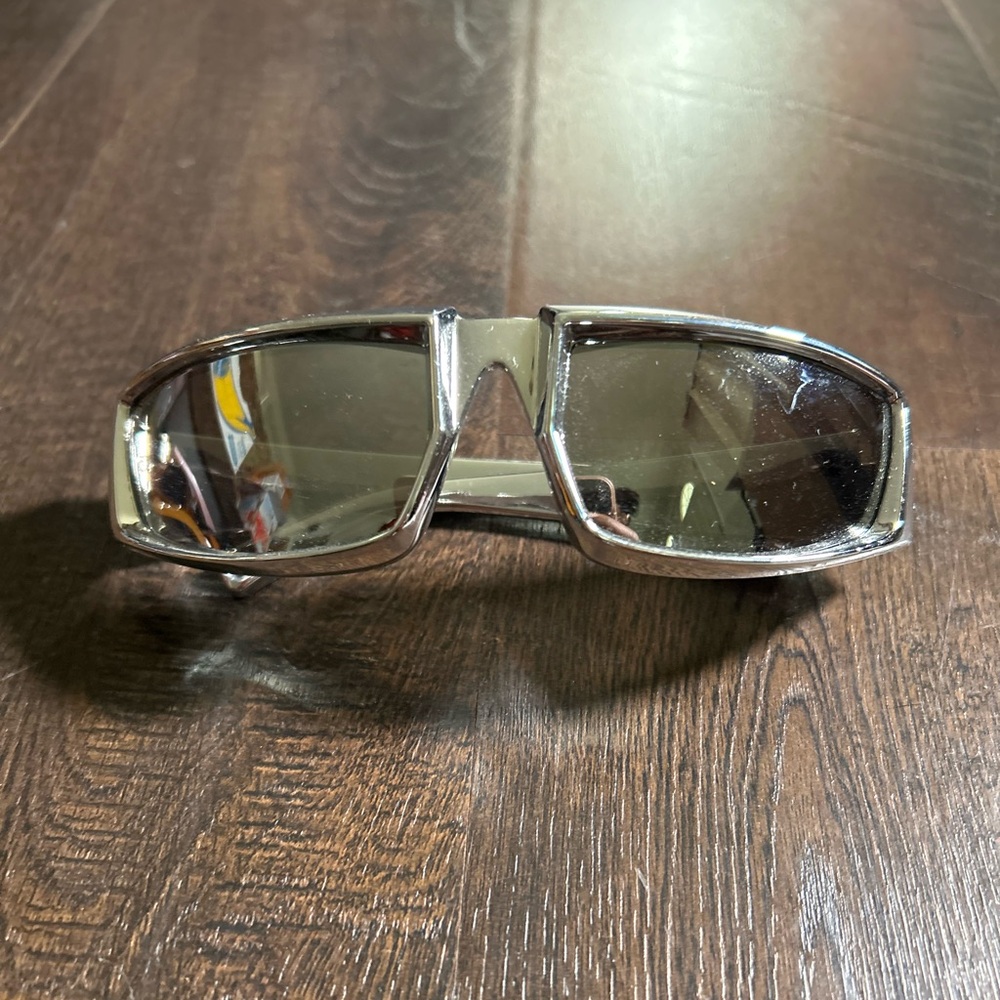 Silver Frame Polarized Sunglasses - Gray Lenses